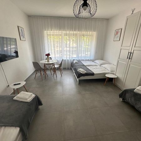 Apartament Rezidence Kbely - Free Parking Praga Zewnętrze zdjęcie