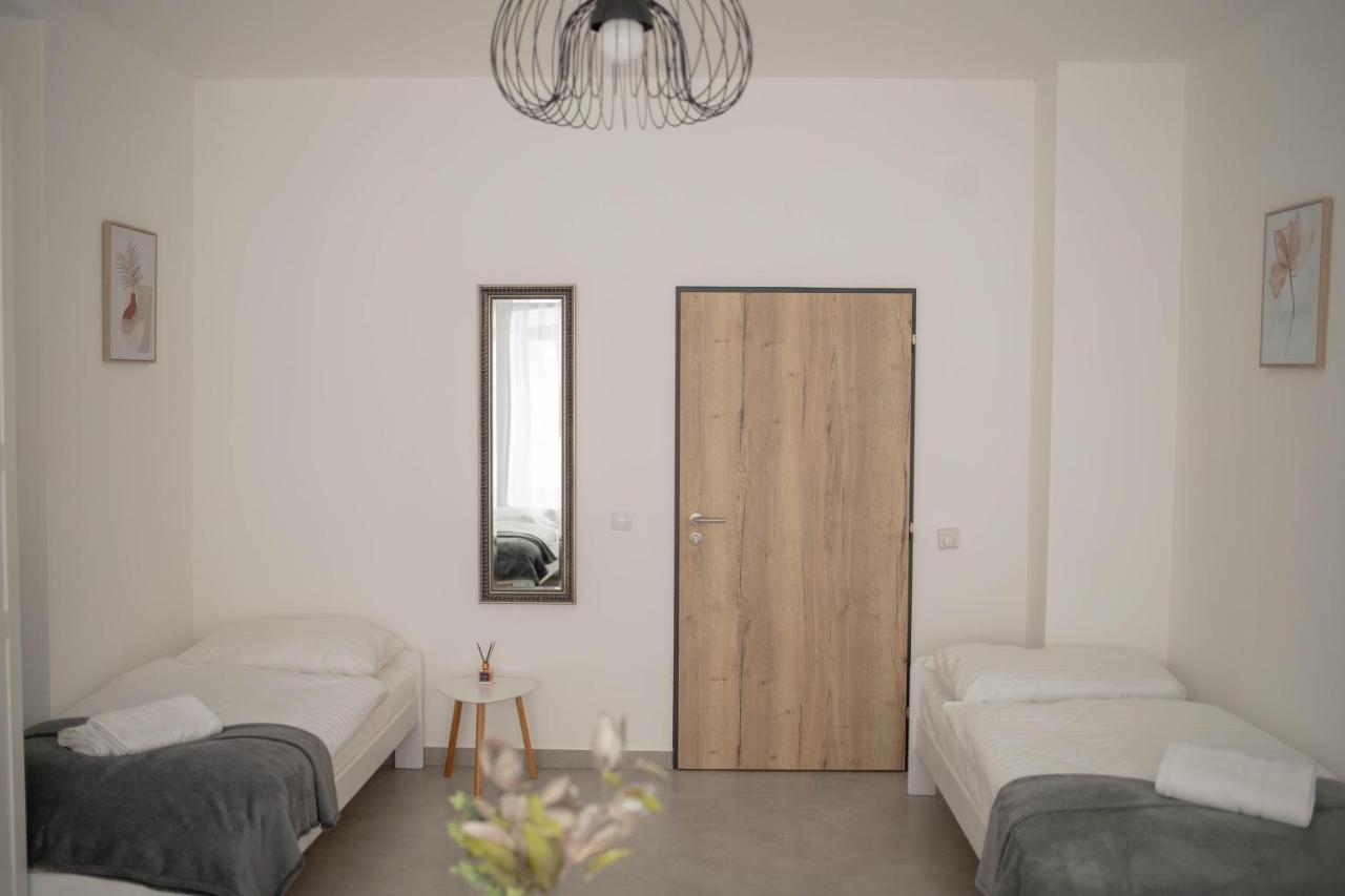 Apartament Rezidence Kbely - Free Parking Praga Zewnętrze zdjęcie