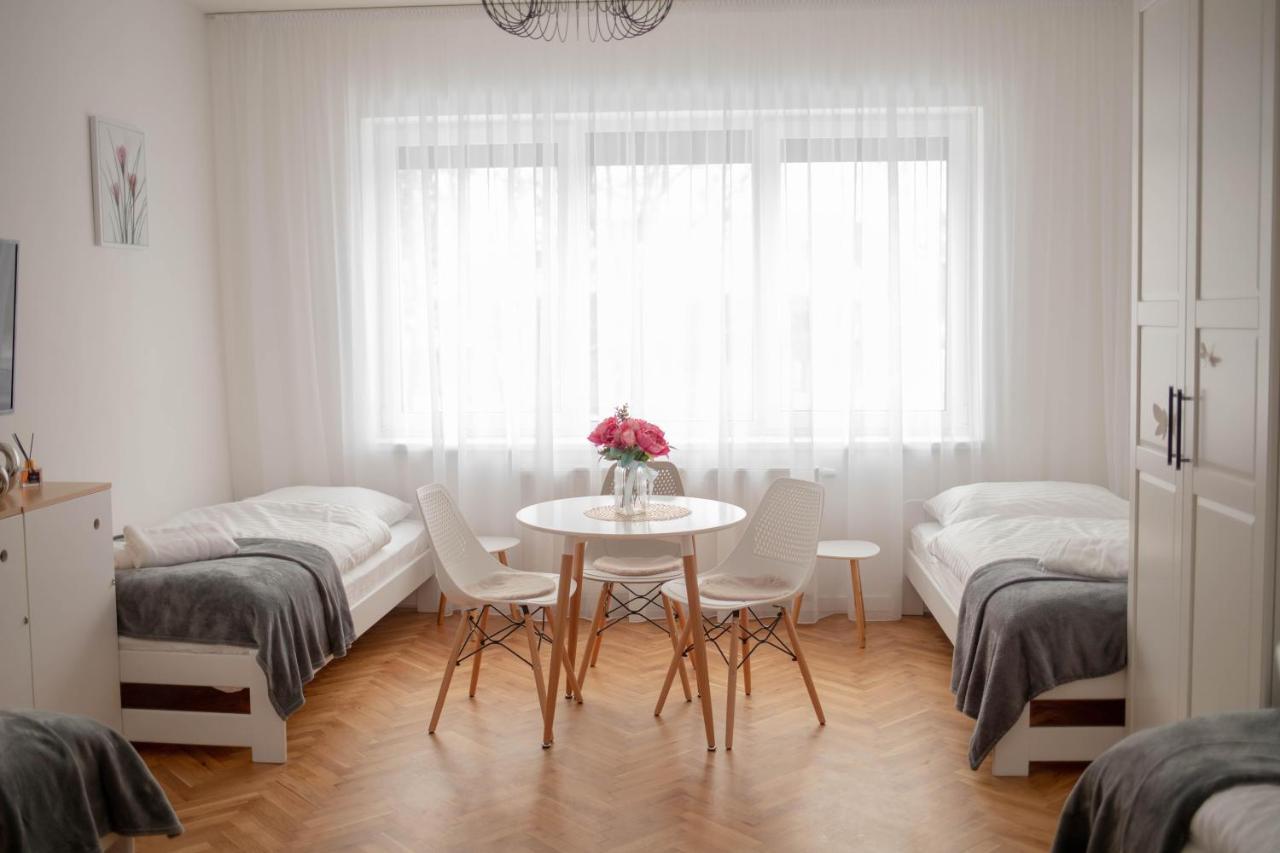 Apartament Rezidence Kbely - Free Parking Praga Zewnętrze zdjęcie