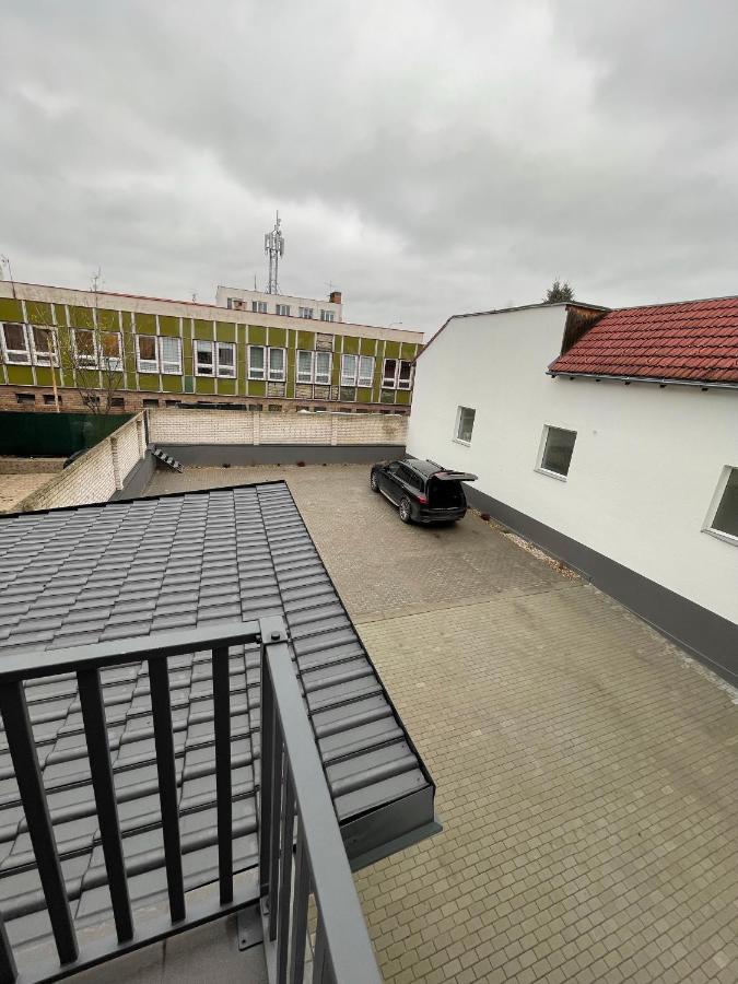 Apartament Rezidence Kbely - Free Parking Praga Zewnętrze zdjęcie