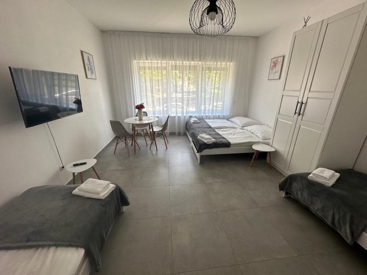 Apartament Rezidence Kbely - Free Parking Praga Zewnętrze zdjęcie