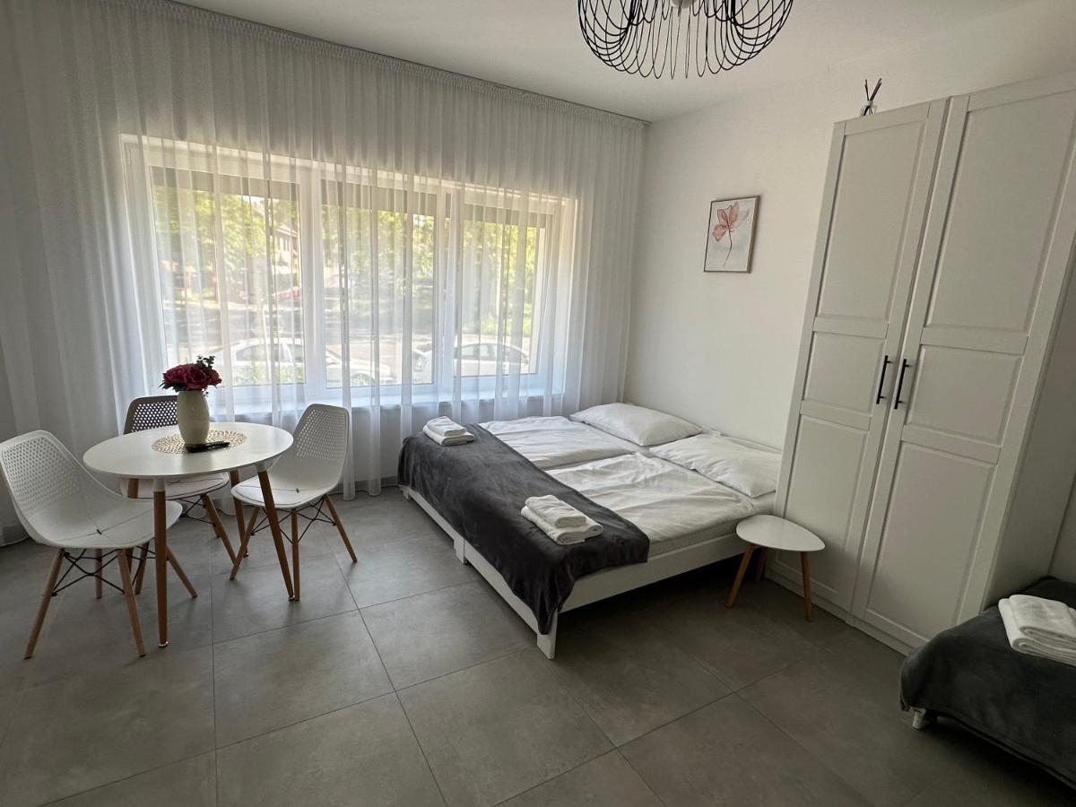 Apartament Rezidence Kbely - Free Parking Praga Zewnętrze zdjęcie