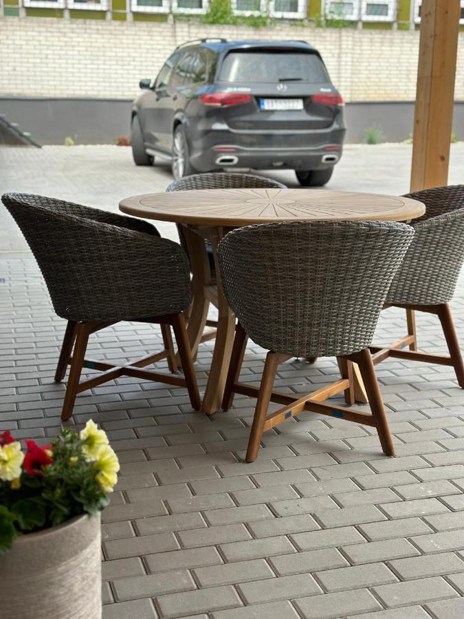 Apartament Rezidence Kbely - Free Parking Praga Zewnętrze zdjęcie