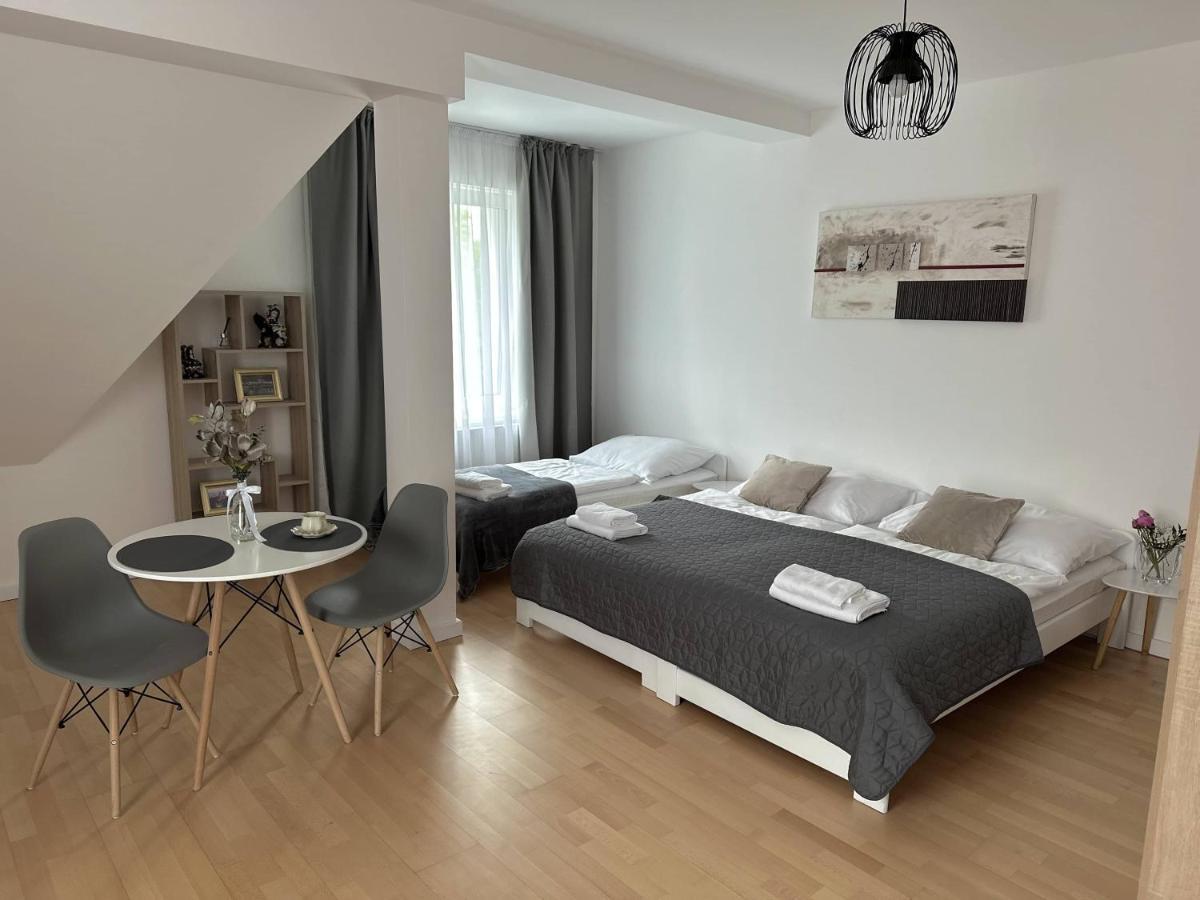 Apartament Rezidence Kbely - Free Parking Praga Zewnętrze zdjęcie